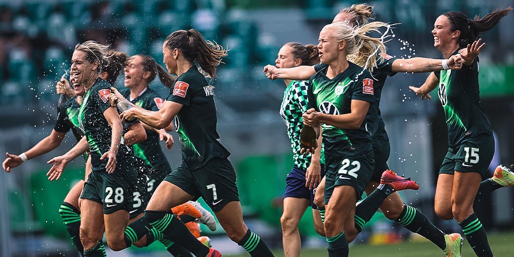 Wolfsburgo Femenino celebrando el título de liga