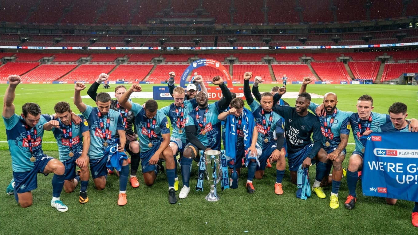 Wycombe Wanderers campeón League One ascender