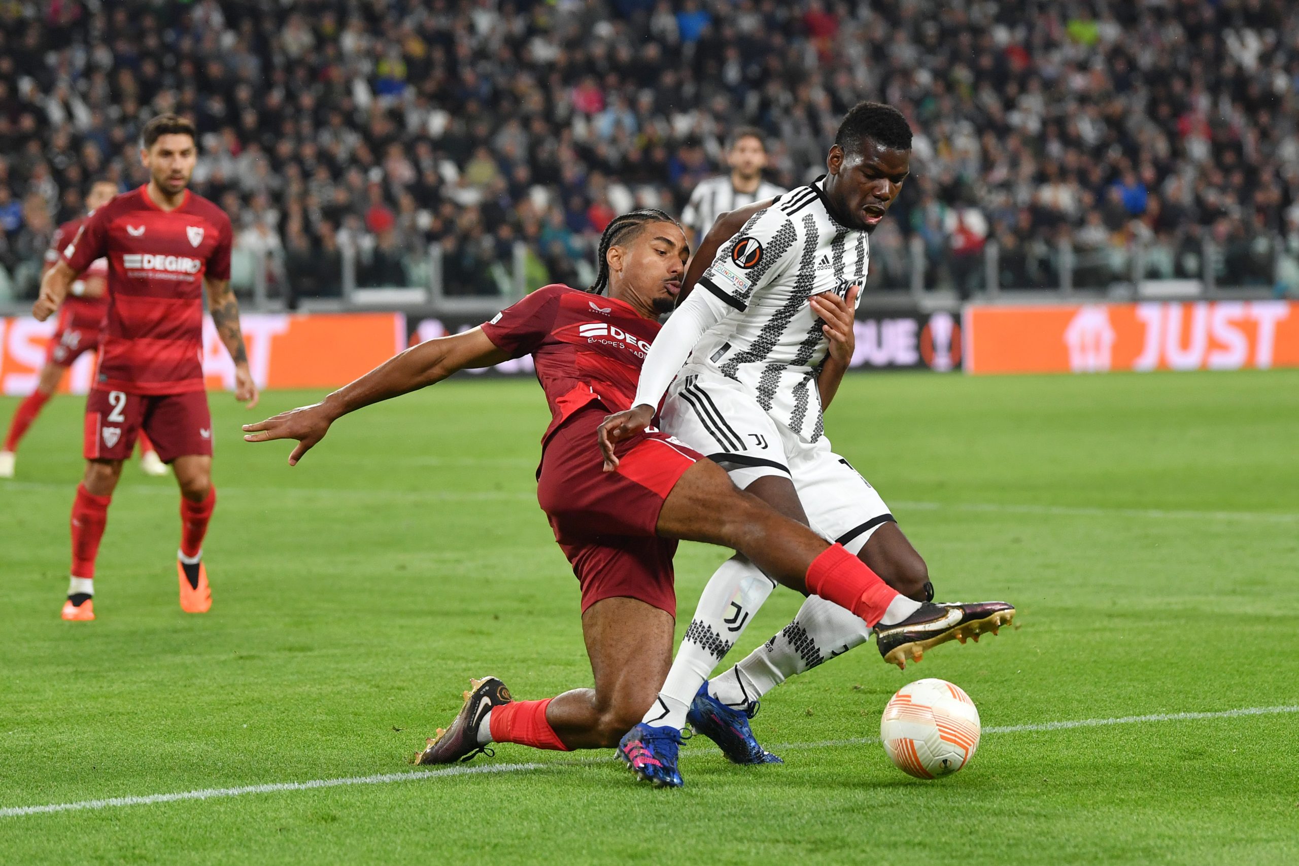 Juventus v Sevilla FC: Semi-Final First Leg - UEFA Europa League