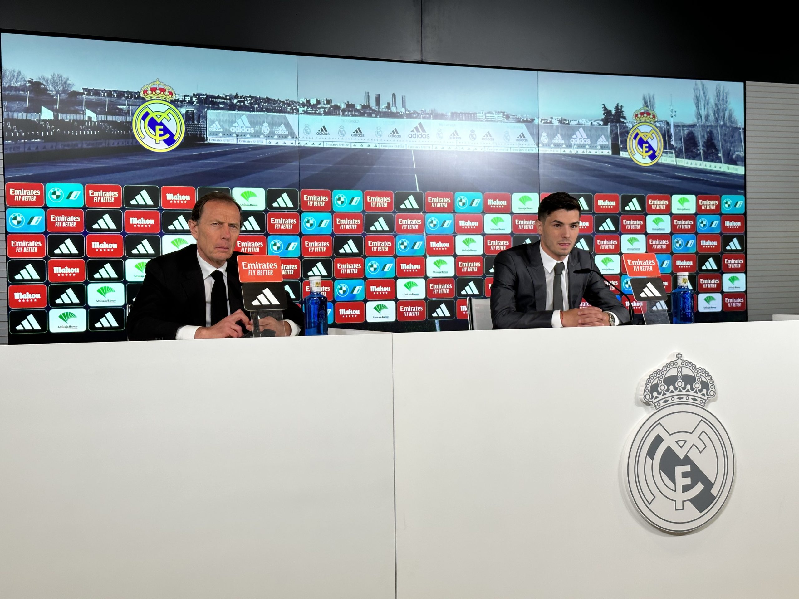 Presentación de Brahim Díaz. Imagen de VIP Deportivo.