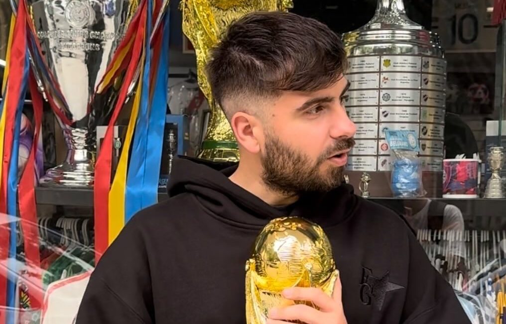 El reconocido periodista deportivo y tiktoker, Alex Calatayud, accedió a una entrevista exclusiva para VIP Deportivo, en la que reveló sus inicios y el funcionamiento de la plataforma.