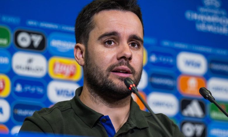 Joantan Giráldez en rueda de presna