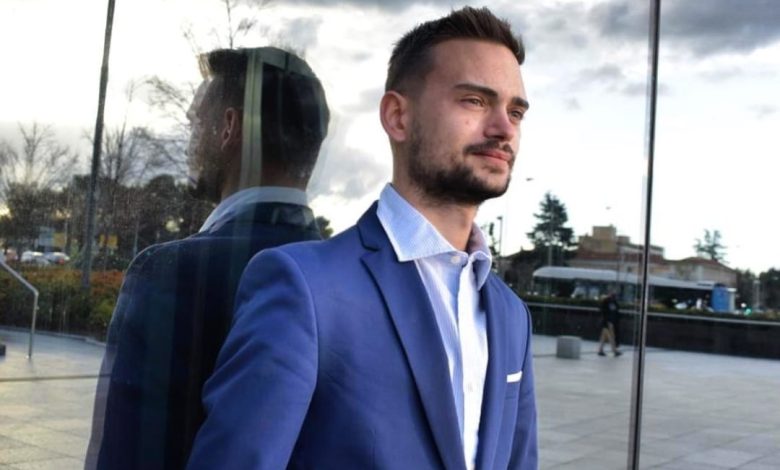 El reconocido periodista deportivo, Eduardo Cornago, ofreció un análisis exhaustivo del panorama actual de los medios de comunicación y las redes sociales en una entrevista exclusiva para VIP DEPORTIVO, revelando las claves fundamentales de la profesión. Entrevista realizada por Sergio Izquierdo Molina.