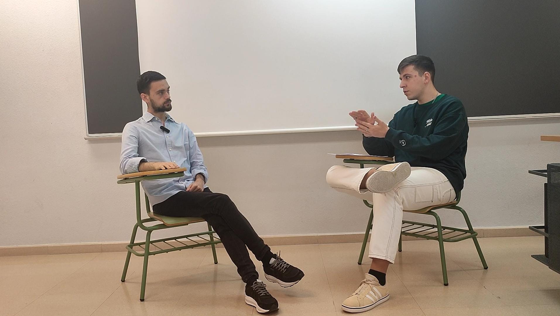 El reconocido periodista deportivo, Eduardo Cornago, ofreció un análisis exhaustivo del panorama actual de los medios de comunicación y las redes sociales en una entrevista exclusiva para VIP DEPORTIVO, revelando las claves fundamentales de la profesión. Entrevista realizada por Sergio Izquierdo Molina.