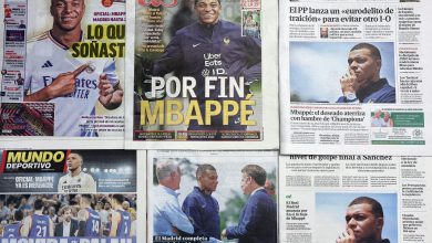 Esta fotografía tomada el 4 de junio de 2024 muestra las portadas de varios periódicos españoles un día después de que el delantero francés Kylian Mbappé fichara por el equipo de fútbol Real Madrid. Kylian Mbappé firmó ayer un contrato de cinco años para pasar al Real Madrid procedente del Paris Saint-Germain y calificó la medida como un "sueño hecho realidad". El anuncio supone la culminación del largo noviazgo de la Real por uno de los delanteros más prolíficos del fútbol mundial. (Foto de Thomas COEX/AFP) (Foto de THOMAS COEX/AFP vía Getty Images)