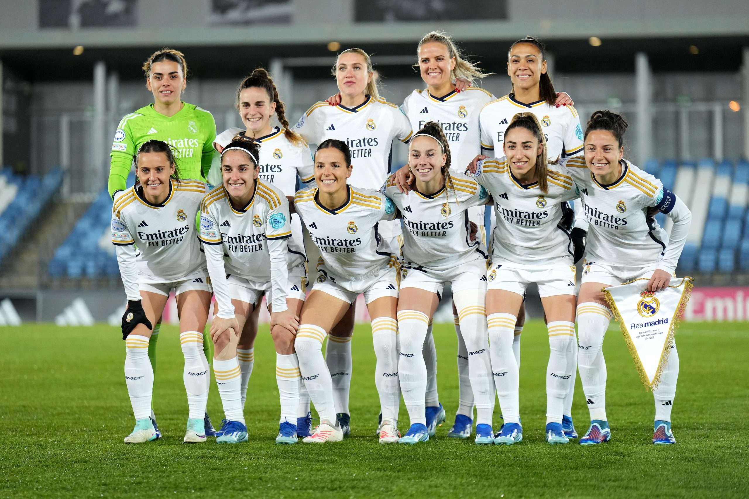 MADRID, SPAIN - DECEMBER 20: Players of Real Madrid pose for a team photograph prior to the UEFA Women's Champions League group stage match between Real Madrid CF and Paris FC at Estadio Alfredo Di Stefano on December 20, 2023 in Madrid, Spain. (Photo by Angel Martinez/Getty Images)