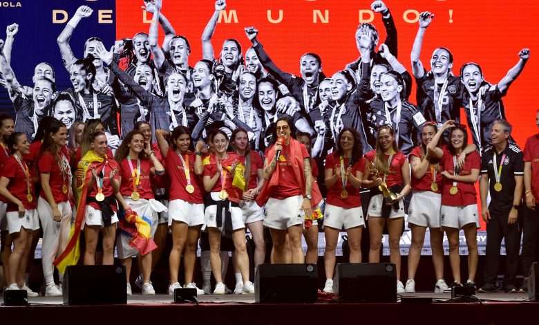 Netflix, mundial femenino, fútbol, Infantino, FIFA