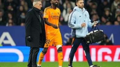 BARCELONA, SPAIN - FEBRUARY 01: Antonio Ruediger of Real Madrid leaves the pitch following injury during the LaLiga match between RCD Espanyol de Barcelona and Real Madrid CF at RCDE Stadium on February 01, 2025 in Barcelona, Spain. (Photo by Alex Caparros/Getty Images)