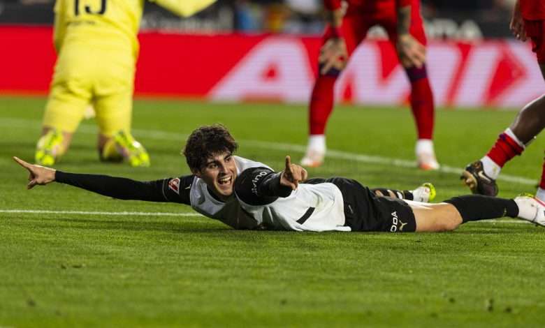 Valencia, Sevilla, LaLiga, Javi Guerra