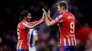 MADRID, SPAIN - MAY 10: Alexander Sorloth of Atletico Madrid celebrates 4-0 with Rodrigo de Paul of Atletico Madrid during the LaLiga EA Sports match between Atletico Madrid v Real Sociedad at the Estadio Civitas Metropolitano on May 10, 2025 in Madrid Spain (Photo by M Gracia Jimenez/Soccrates/Getty Images)