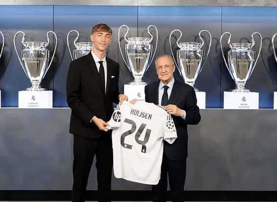 Dean Huijsen. Imafen vía Real Madrid.