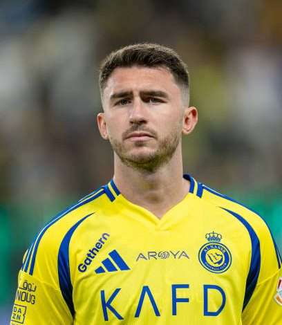 RIYADH, SAUDI ARABIA - FEBRUARY 7: Aymeric Laporte of Al-Nassr FC during line up prior to the Saudi Pro League match between Al-Nassr and Al-Fayha at Al Awwal Park on February 7, 2025 in Riyadh, Saudi Arabia.