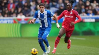 VITORIA-GASTEIZ, SPAIN - FEBRUARY 09: Abdelkabir Abqar of Deportivo Alaves runs with the ball under pressure from Christantus Uche of Getafe CF during the LaLiga match between Deportivo Alaves and Getafe CF at Estadio de Mendizorroza on February 09, 2025 in Vitoria-Gasteiz, Spain. (Photo by Juan Manuel Serrano Arce/Getty Images)