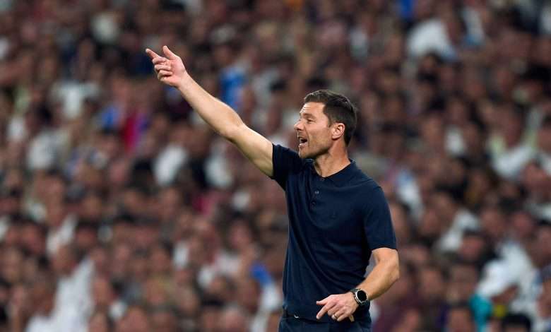 MADRID, SPAIN - AUGUST 19: Xabi Alonso, Head Coach of Real Madrid, gestures during the LaLiga EA Sports match between Real Madrid CF and CA Osasuna at Estadio Santiago Bernabeu on August 19, 2025 in Madrid, Spain. (Photo by Angel Martinez/Getty Images)