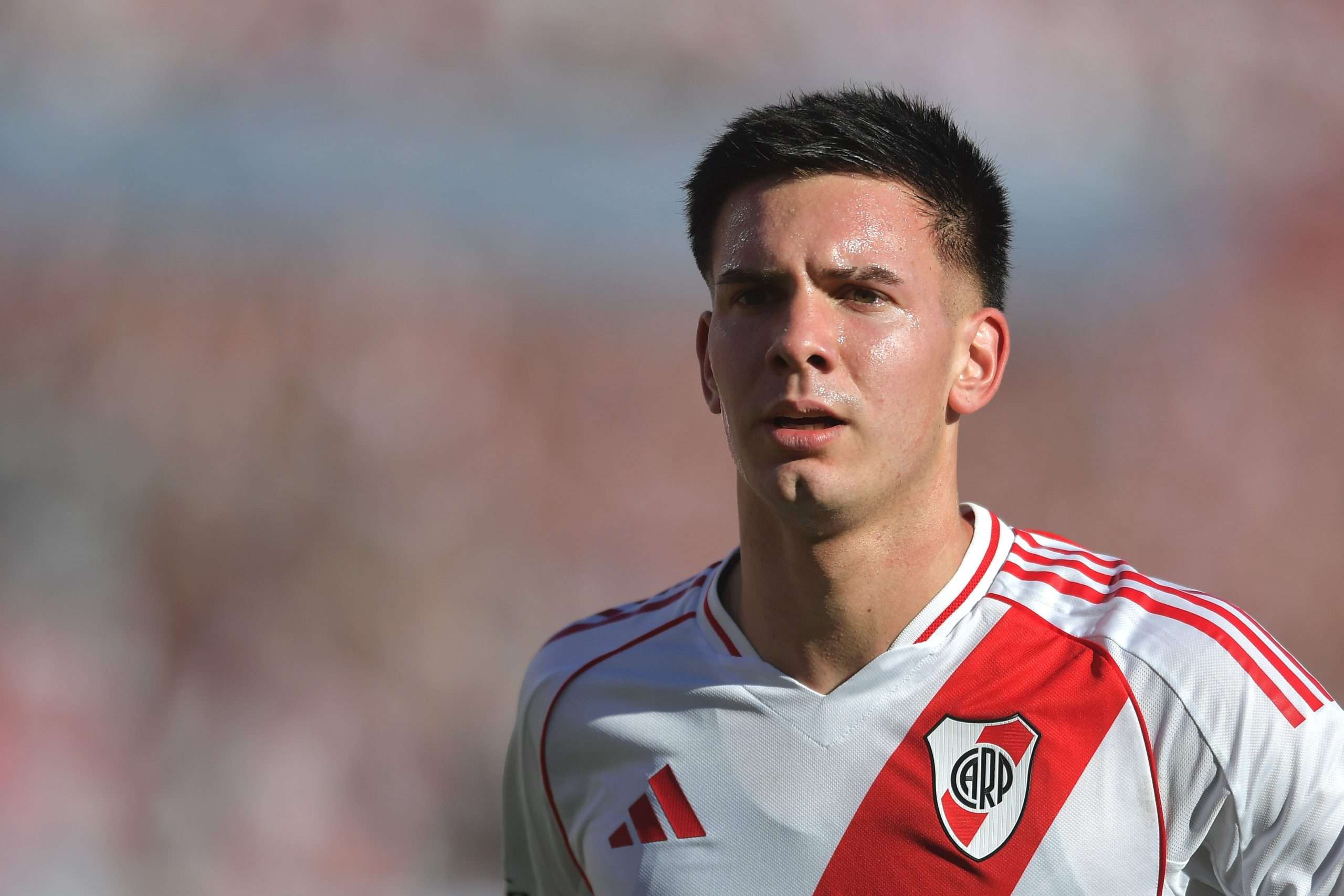 BUENOS AIRES, ARGENTINA - APRIL 27: Franco Mastantuono of River Plate looks on during the Torneo Apertura Betano 2025 match between River Plate and Boca Juniors at Estadio Mas Monumental Antonio Vespucio Liberti on April 27, 2025 in Buenos Aires, Argentina. (Photo by Marcelo Endelli/Getty Images)