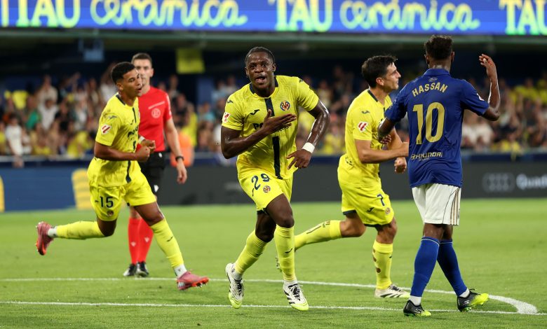 Etta Eyong of Villarreal CF celebrates scoring his team's first goal during the LaLiga EA Sports match between Villarreal CF and Real Oviedo at Estadio de la Ceramica on August 15, 2025 in Villarreal, Spain. (Photo by Clive Brunskill/Getty Images)