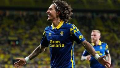 Fabio Silva of UD Las Palmas celebrates scoring his team's first goal during the LaLiga match between Villarreal CF and UD Las Palmas at Estadio de la Ceramica on September 30, 2024 in Villarreal, Spain. (Photo by Aitor Alcalde/Getty Images)