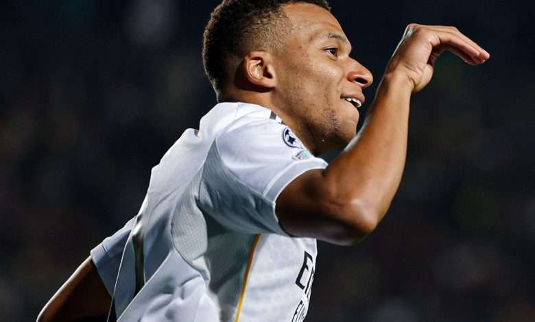 Kylian Mbappé en el partido de Champions League: Real Madrid - Kairat Almaty