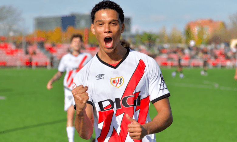 Etienne celebrando un gol