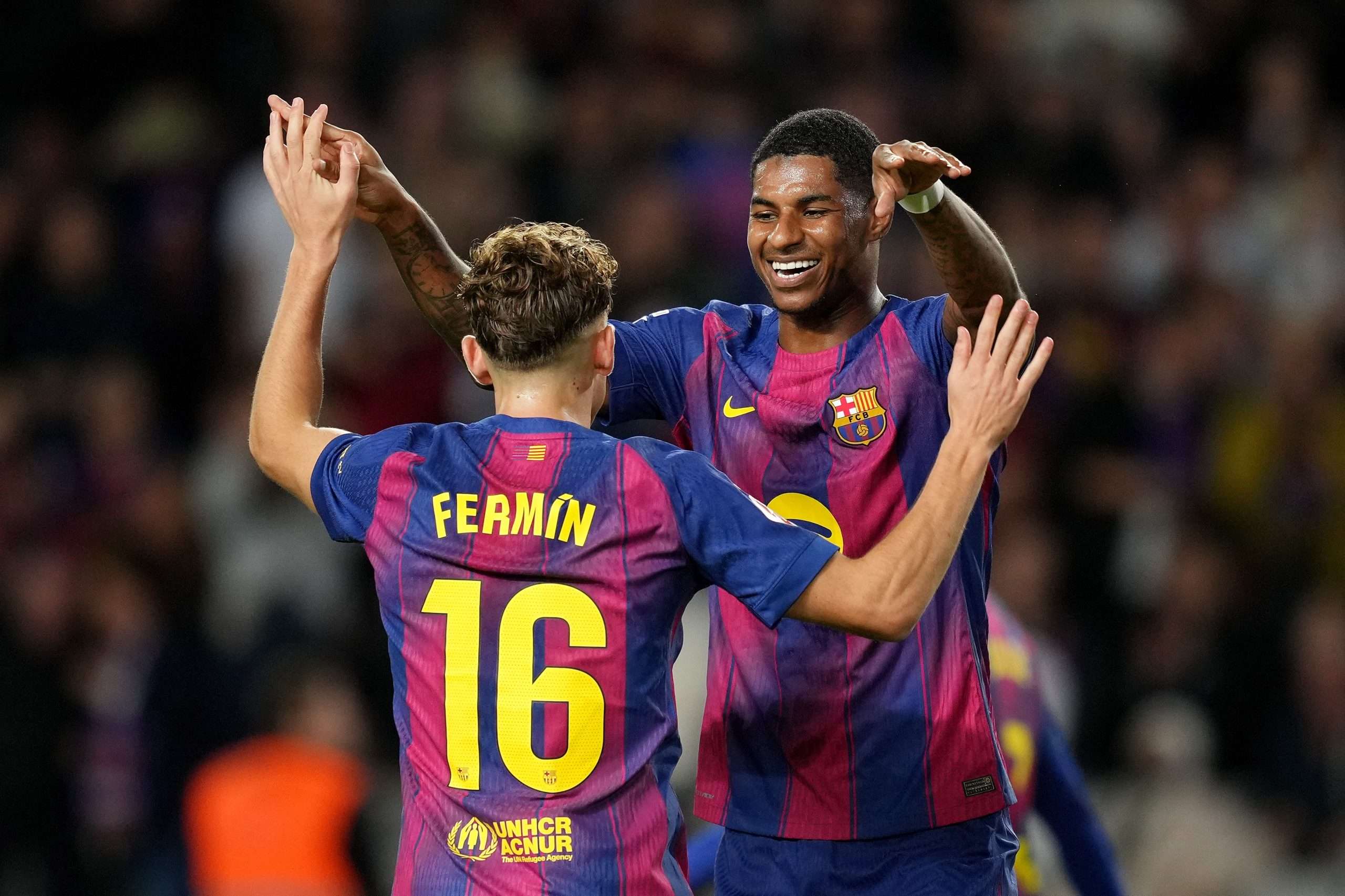 El Barça vence al Elche en Montjuic