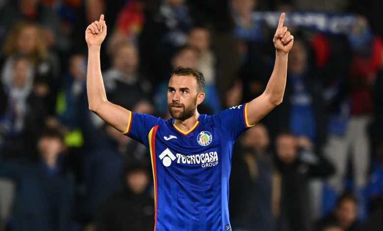 Borja Mayoral of Getafe CFcelebrates scoring his team's second goal during the LaLiga EA Sports match between Getafe CF and Girona FC at Coliseum Alfonso Perez on October 31, 2025 in Getafe, Spain. (Photo by Denis Doyle/Getty Images)