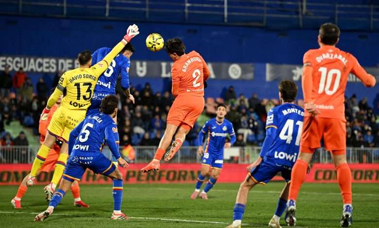 Jon Mikel Aramburu of Real Sociedad scores his team's second goal under pressure from Diego Rico of Getafe CF, past David Soria of Getafe CF during the LaLiga EA Sports match between Getafe CF and Real Sociedad at Coliseum Alfonso Perez on January 09, 2026 in Getafe, Spain. (Photo by Denis Doyle/Getty Images)