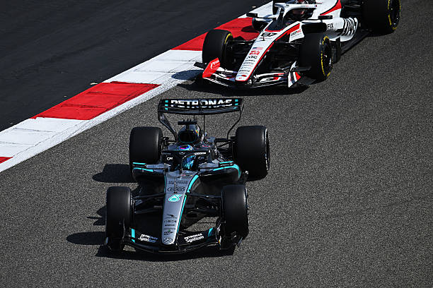 Mercedes y Ferrari en la cima