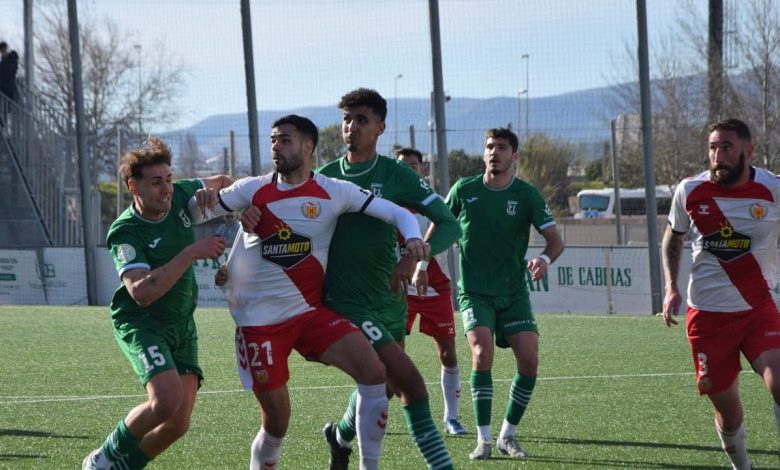 Imagen del duelo entre UE Cornellà y CE L'Hospitalet