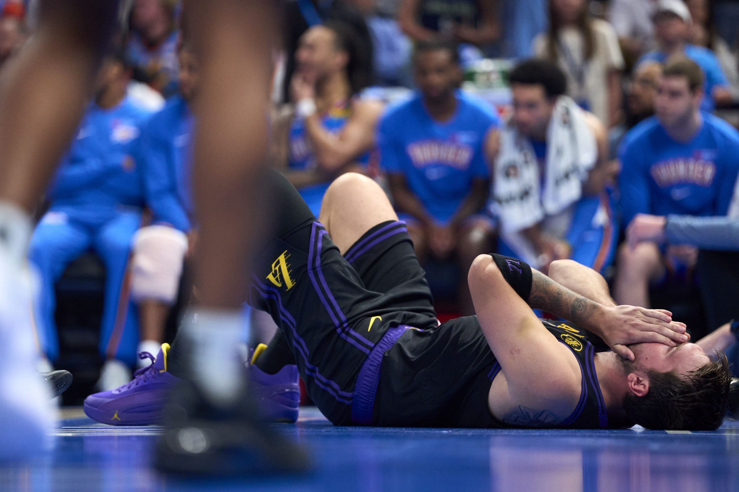 Dončić se retira entre lagrimas