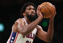 Embiid anota 33 puntos