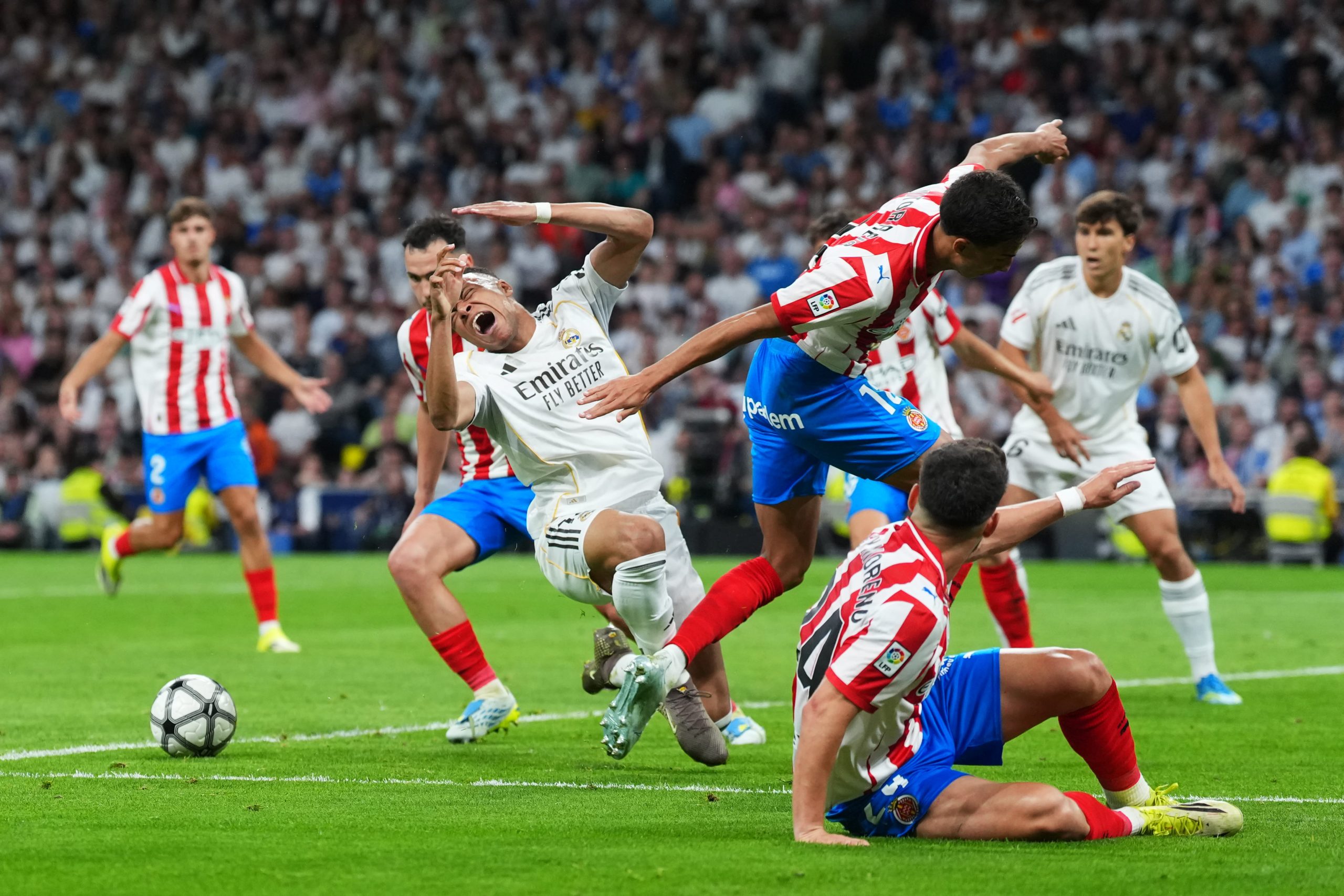 Nuevo resbalón del Madrid, que pierde fuelle en la pelea por el título.