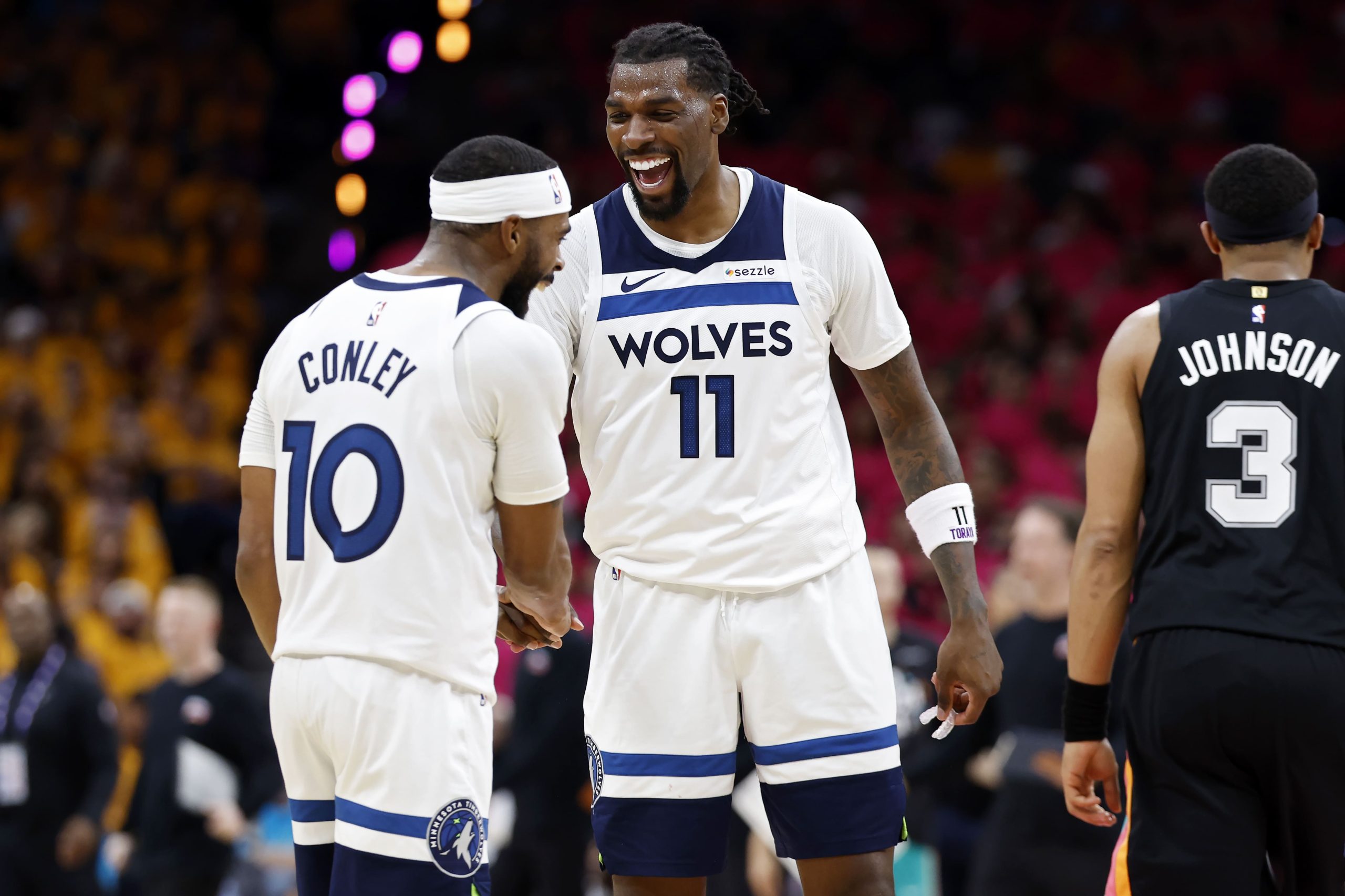 Minnesota Timberwolves se pone 0-1