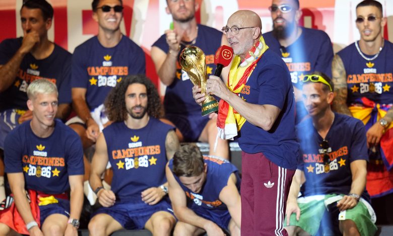 Luis de la Fuente, Head Coach of Spain, celebrates on stage during the FIFA World Cup 2026 Trophy parade on July 20, 2026 in Madrid, Spain. The final match of the FIFA World Cup 2026 was held at New York New Jersey Stadium in New Jersey between Spain and Argentina. (Photo by Diego Souto/Getty Images)