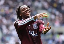 Manzambi celebra su gol frente al Tottenham